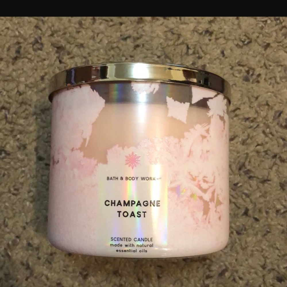 Bath and Body works champagne toast